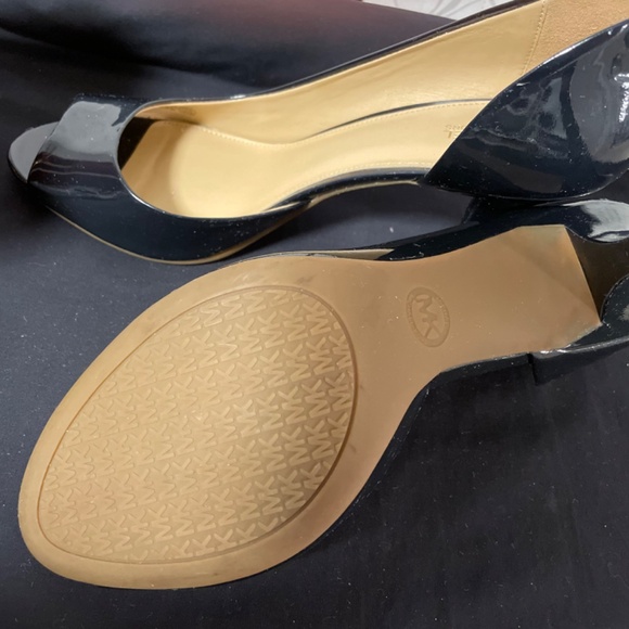 Michael Kors heels - Picture 4 of 4